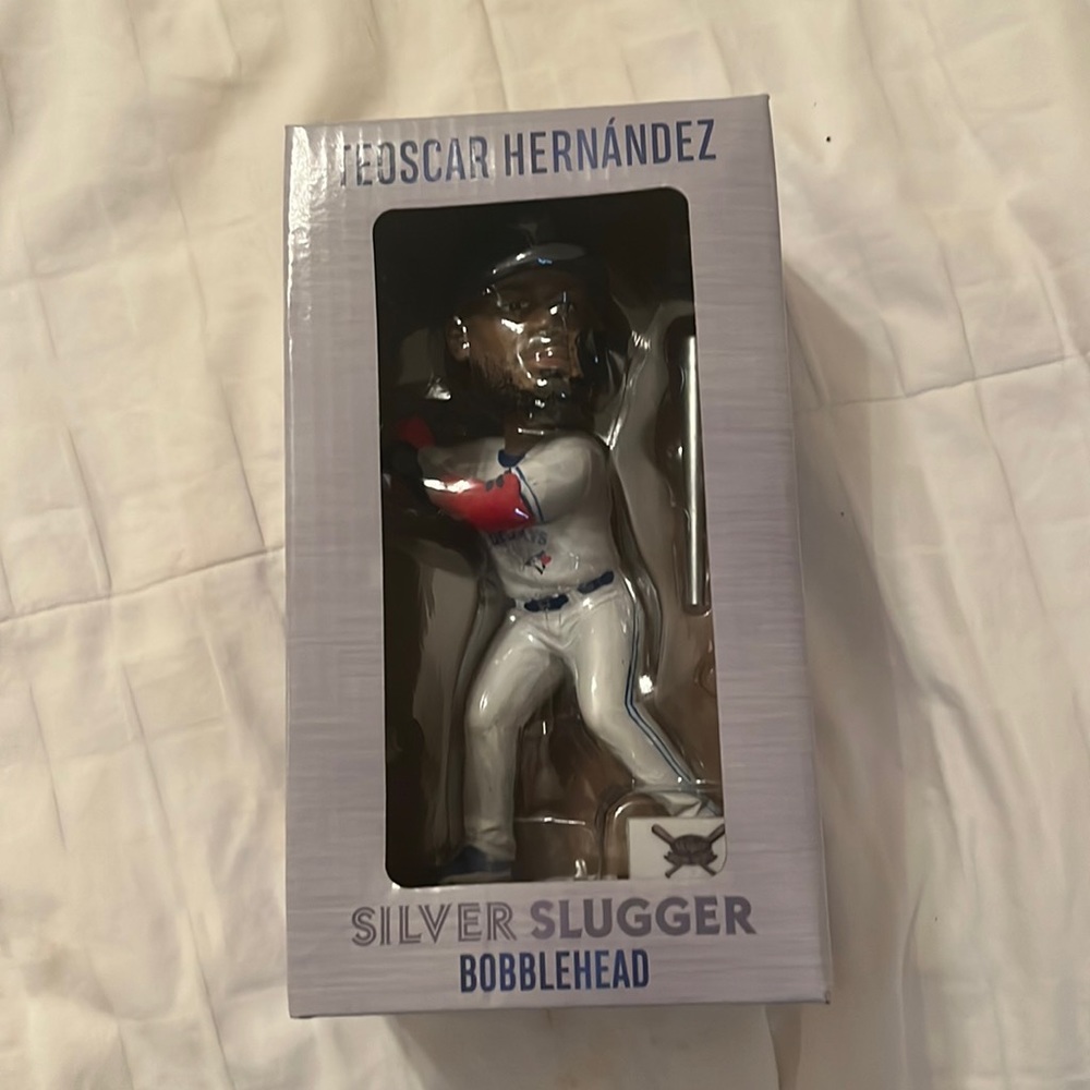 Authentic Blue Jays Teoscar Hernandez Silver Slugger Bobble Head  Never Opened!!